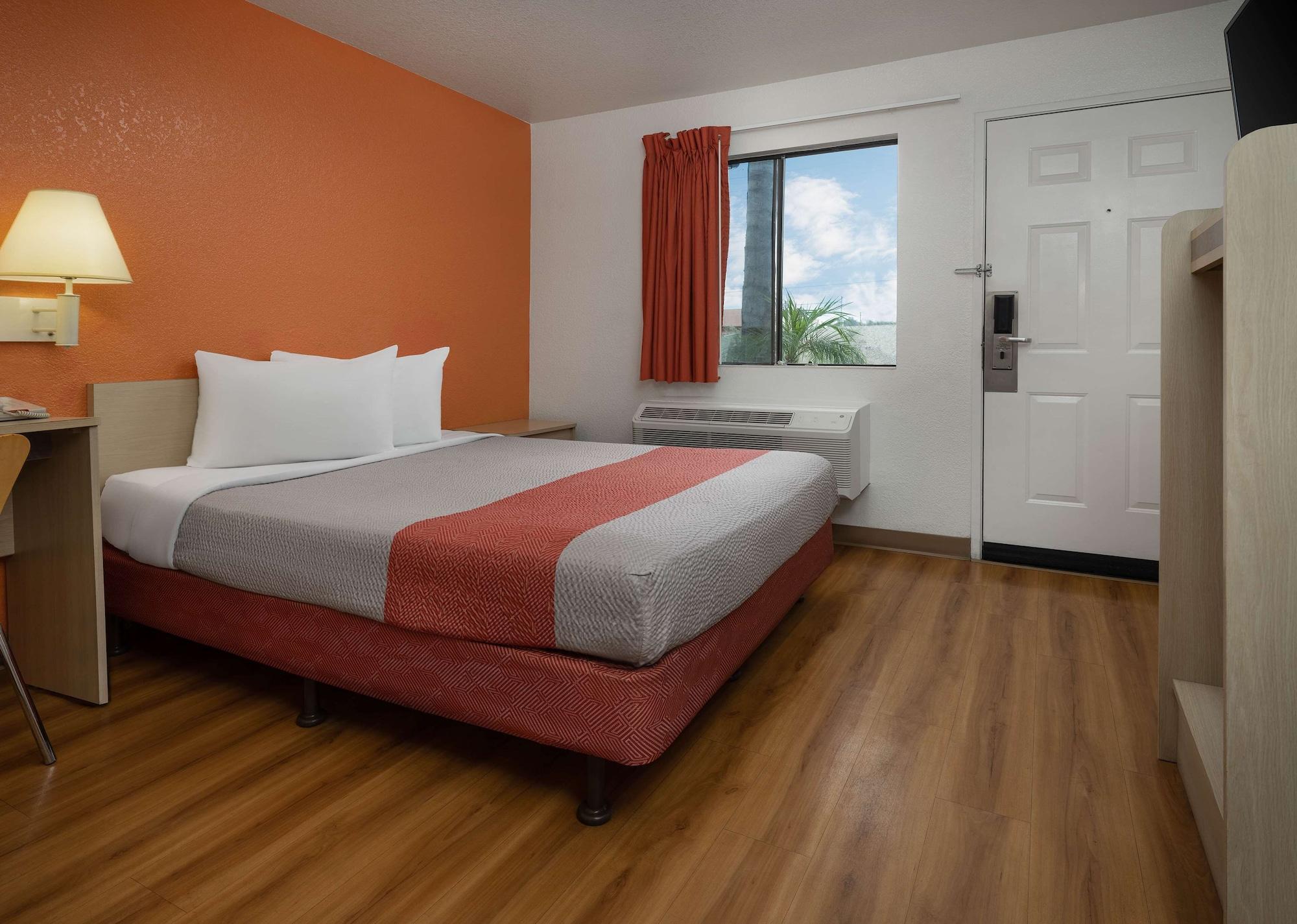 Motel 6-Buena Park, Ca - Knotts Berry Farm - Disneyland Extérieur photo