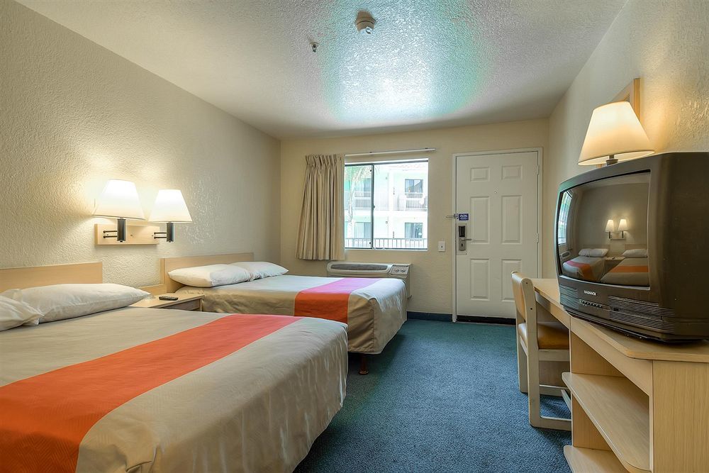 Motel 6-Buena Park, Ca - Knotts Berry Farm - Disneyland Extérieur photo